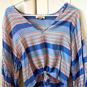 Flare Sleeve Cropped Long Sleeve Top